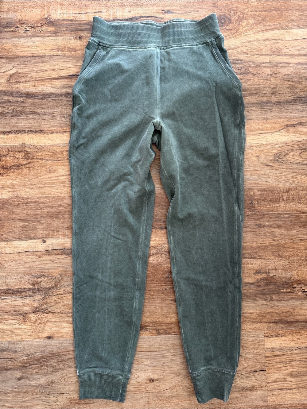 Lululemon Warm Down High-Rise Jogger *Wash